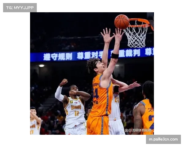 上海王哲林内线得分效率稳定 但防守端护框数据出现下滑趋势